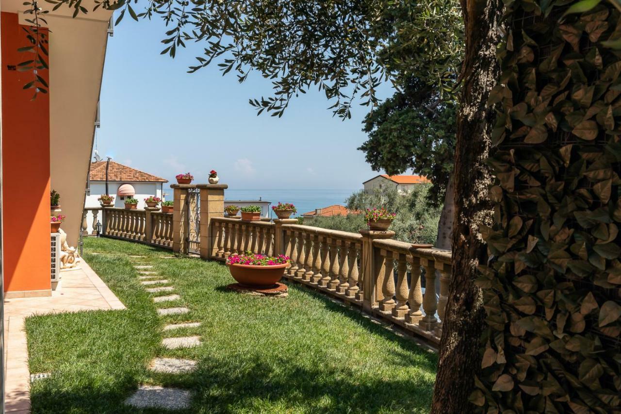 Il Viaggio Bed & Breakfast Diano Marina Exterior foto